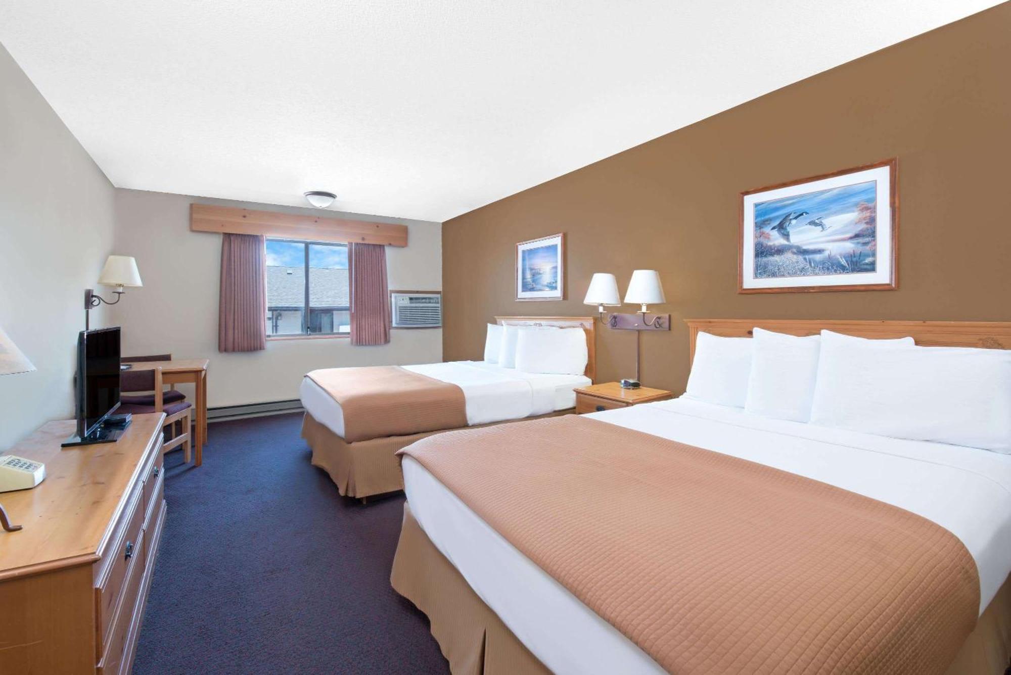 Super 8 By Wyndham Chamberlain Sd Hotel Eksteriør billede